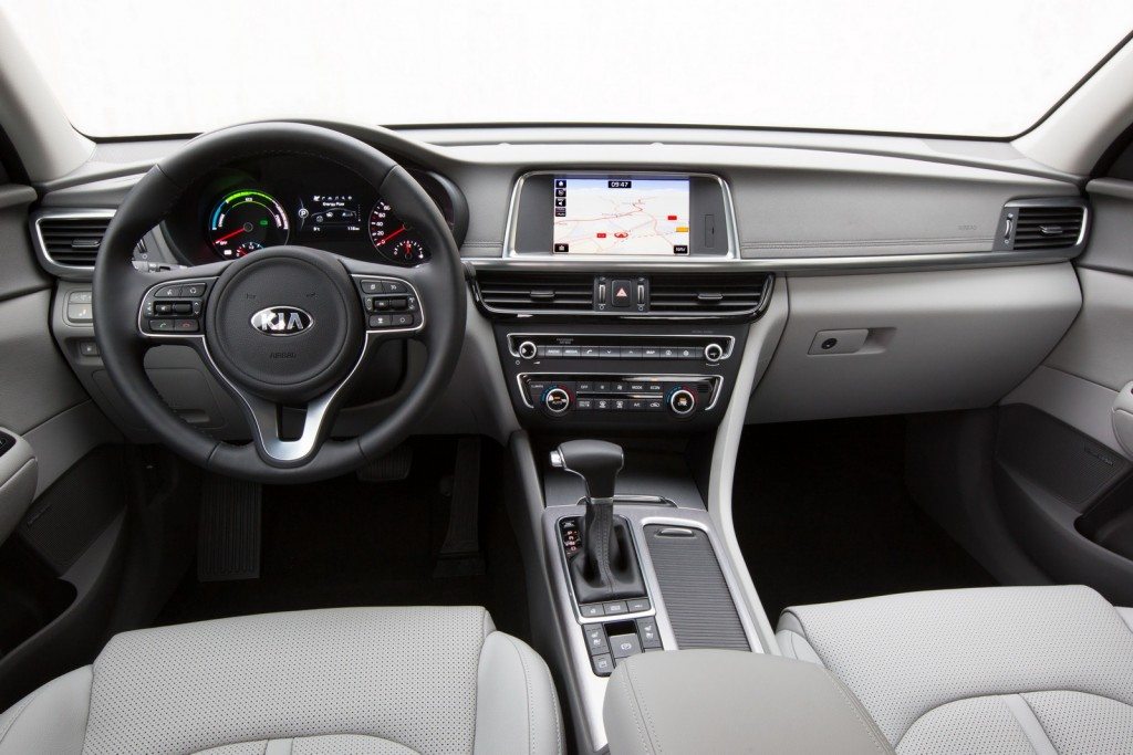 Kia Optima Plug-in Hybrid - Interior 1