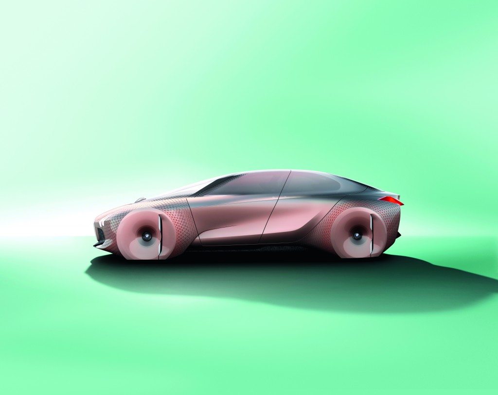 P90212353_BMW_VISION_NEXT_100_Stand_alones