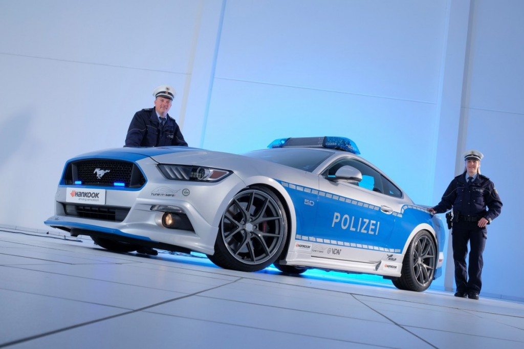 german-ford-mustang-police-car-07