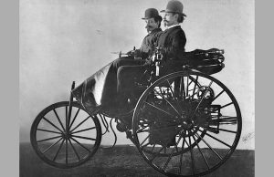 İlk otomobil Benz Patent-Motorwagen (1886)